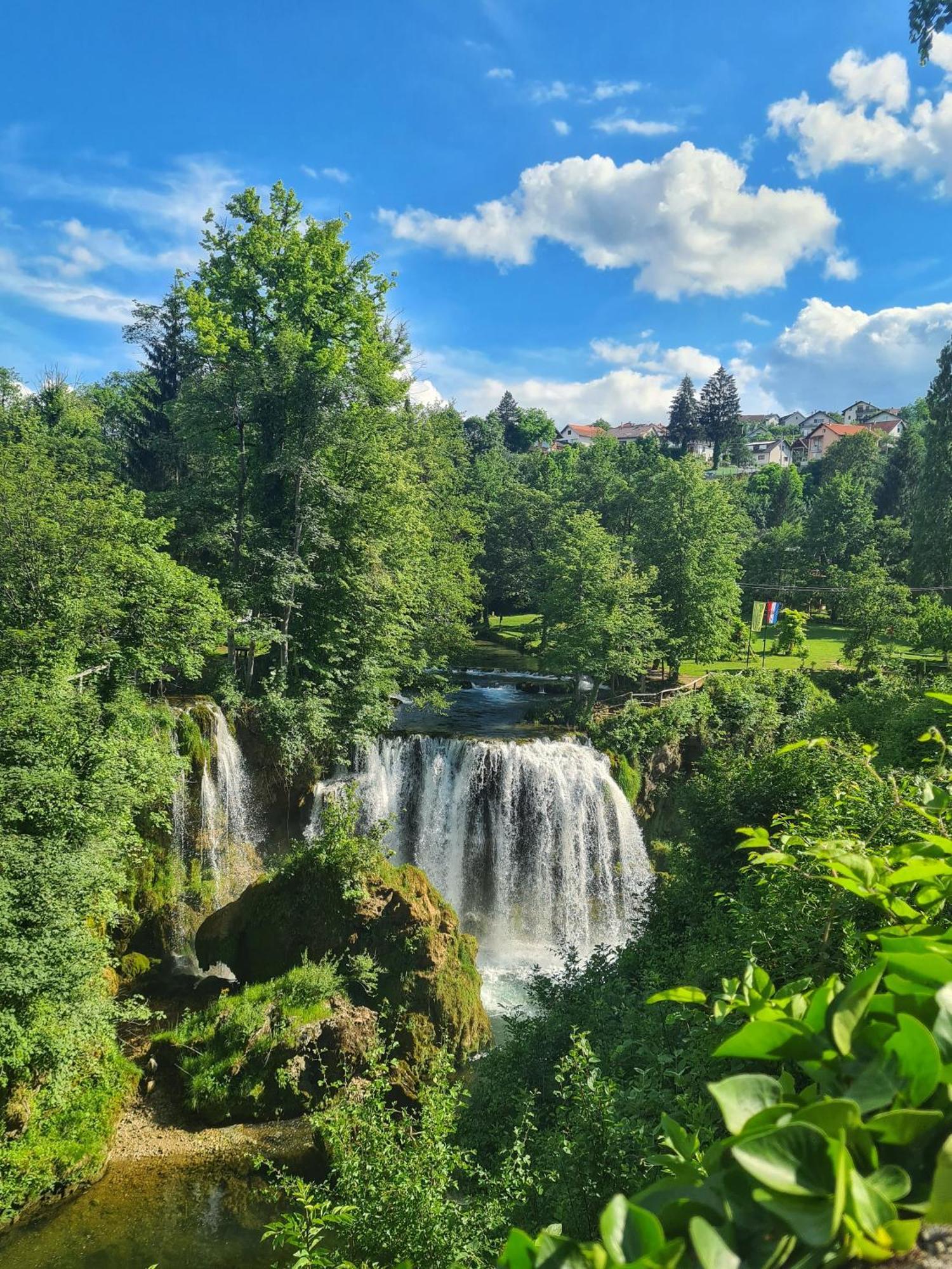 Rooms Garden Slunj Zewnętrze zdjęcie